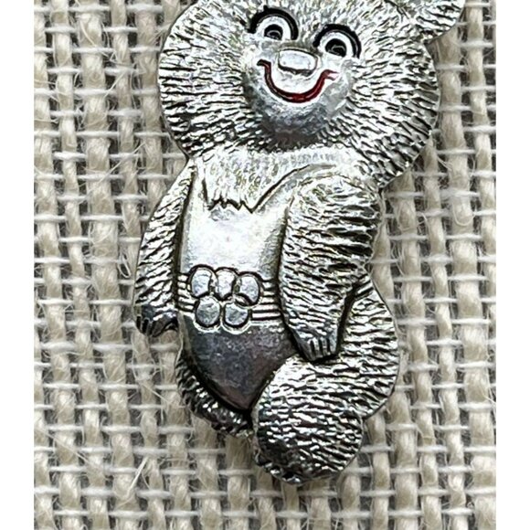 Vintage Misha Bear Pin Olympic Games Silver Tone 80s Russian Mishka Mascot - Picture 6 of 6
